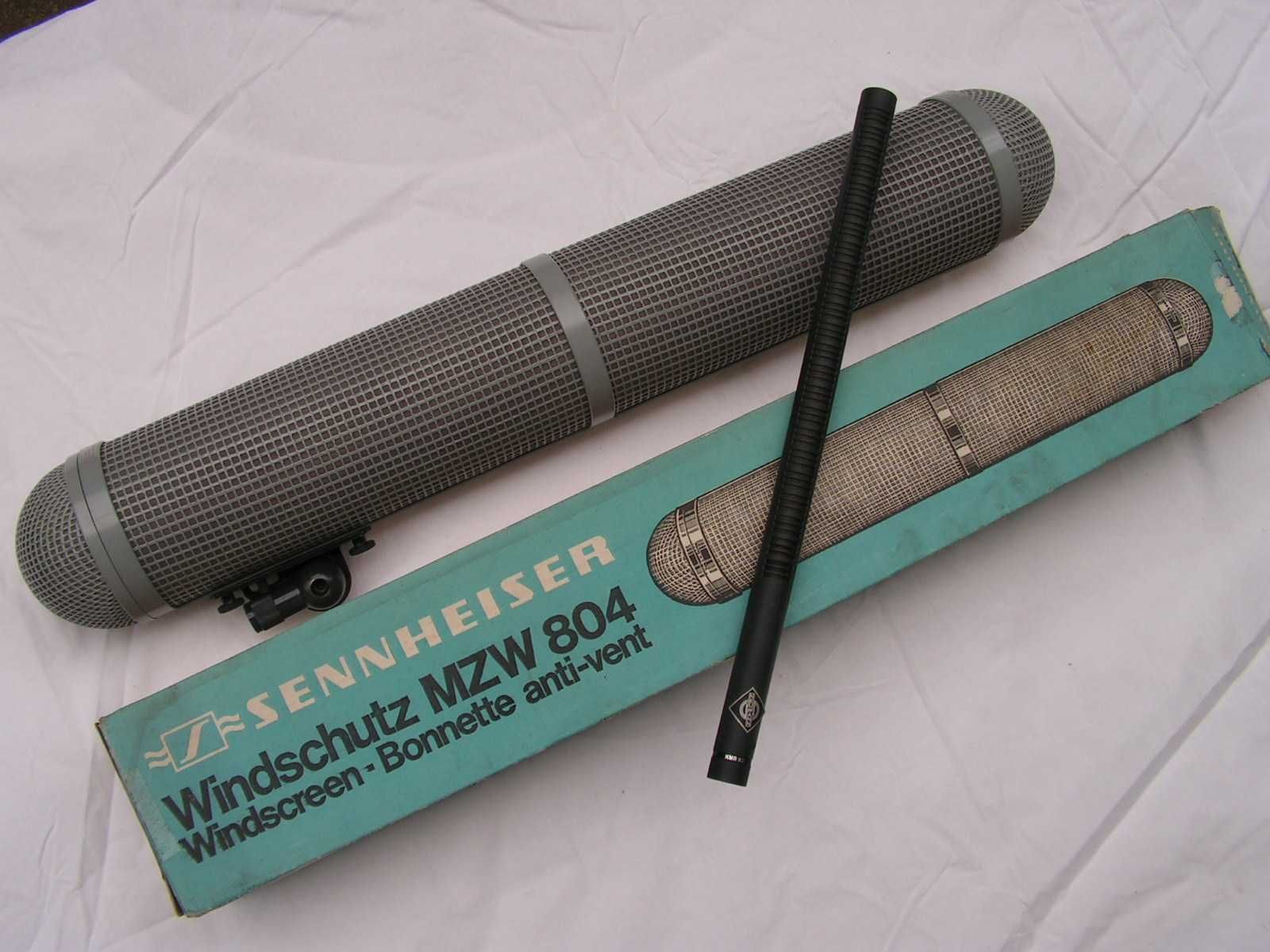 Кондензаторен микрофон NEUMANN KMR – 82 i комплект