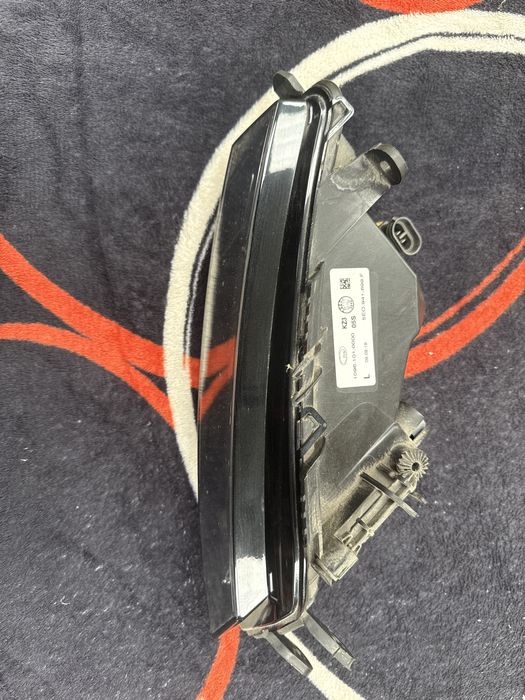 proiector față stânga Skoda Octavia 3 cod 5EO941699F