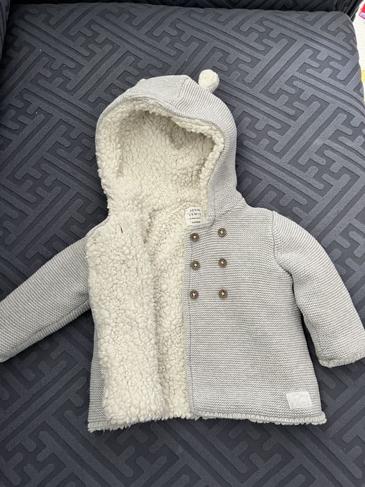 Топла бебешка жилетка