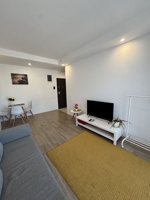 Apartament Spatios 2 camere Cosmopolis