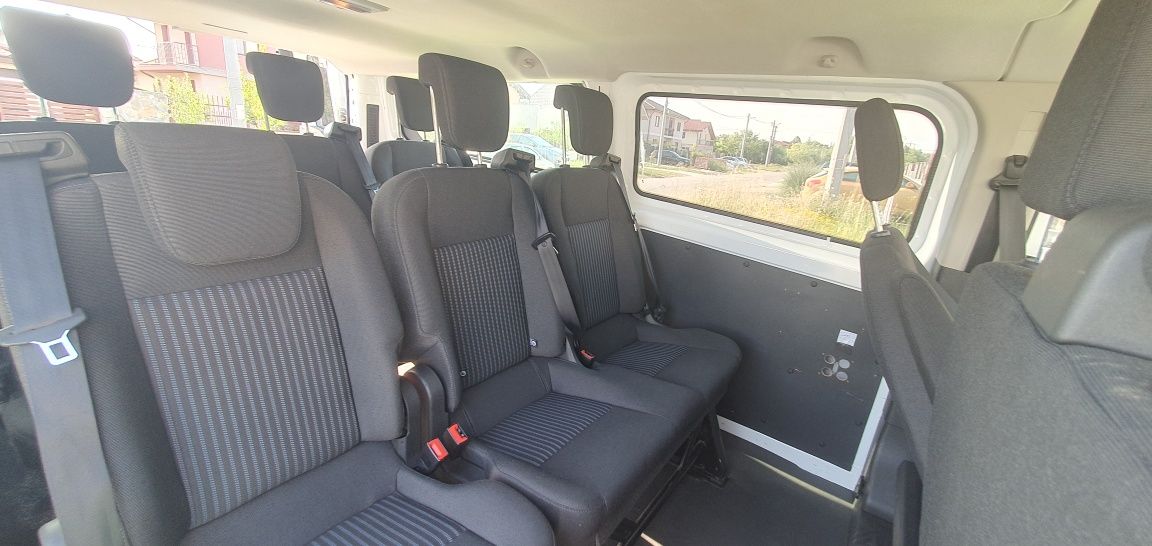 Închiriez microbuz Ford Transit Custom 8+1 locuri