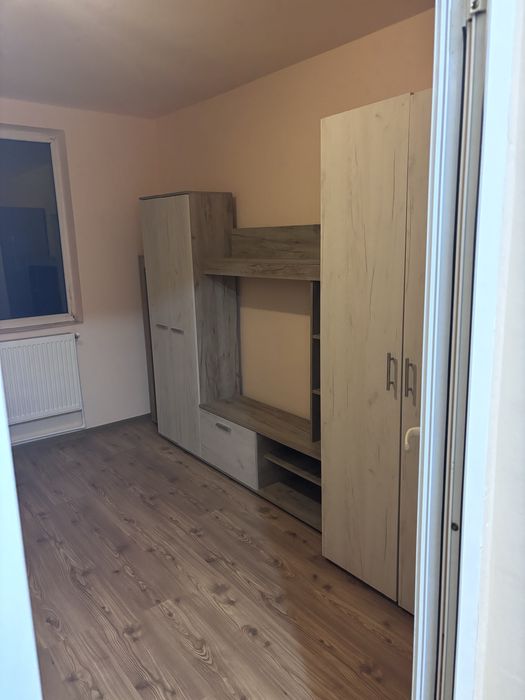 Vand camera camin/închiriez 800 lei