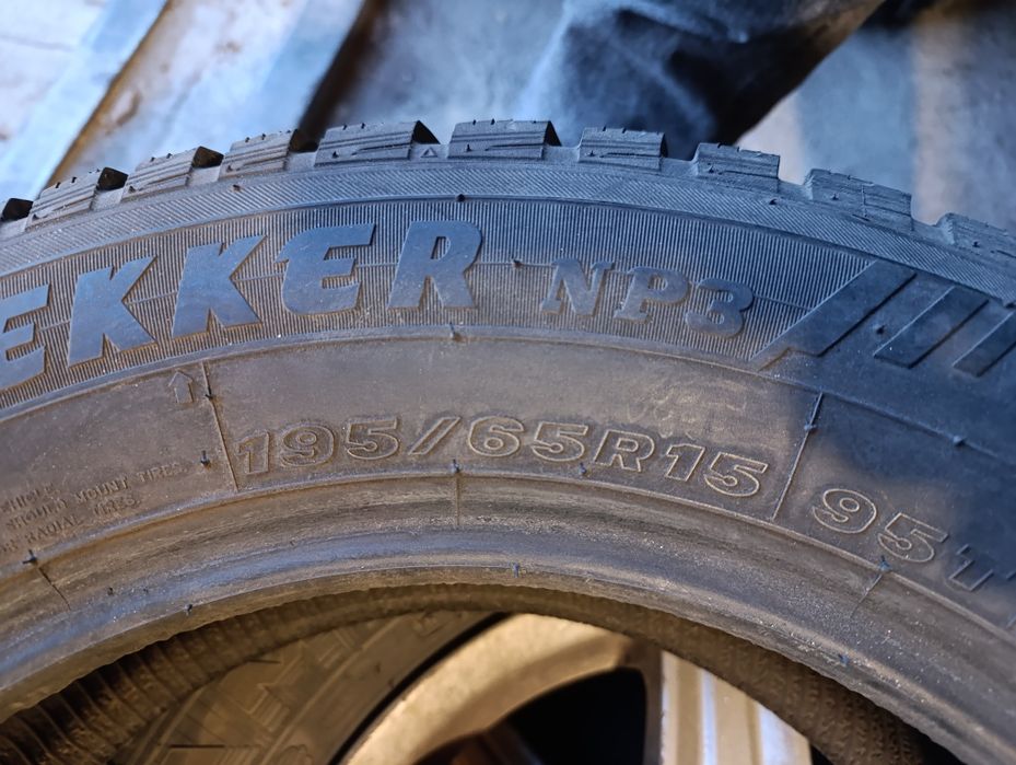 Maxxis R15 195/65