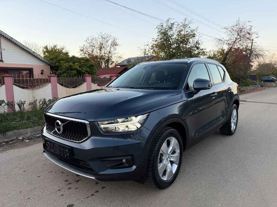 Volvo XC 40 T2 Bussines Pro distronic adaptiv trapa volan încălzit