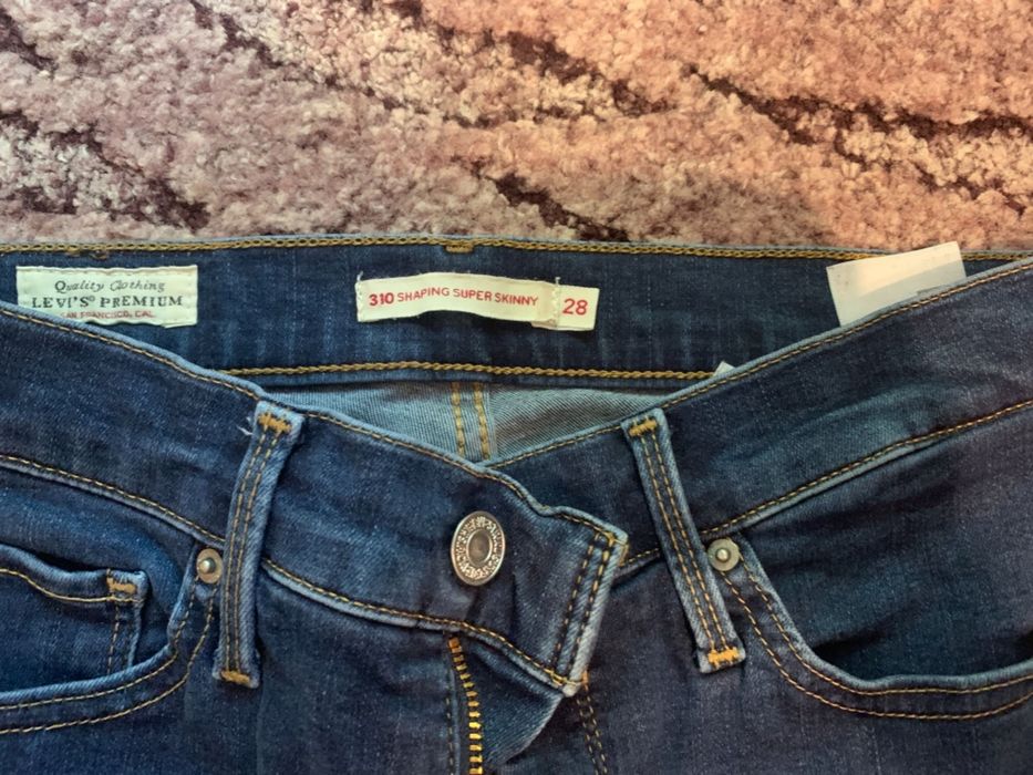 Blugi Levi’s Super Skinny-REDUCERE DE SĂRBĂTORI!! DOAR 125 lei!!