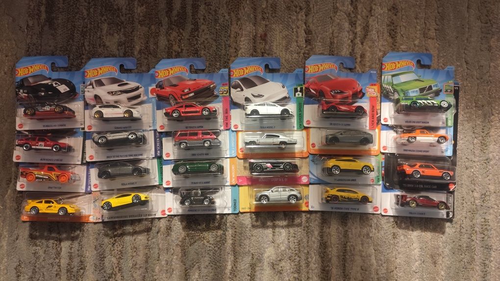 Hotwheels премиуми и мейн