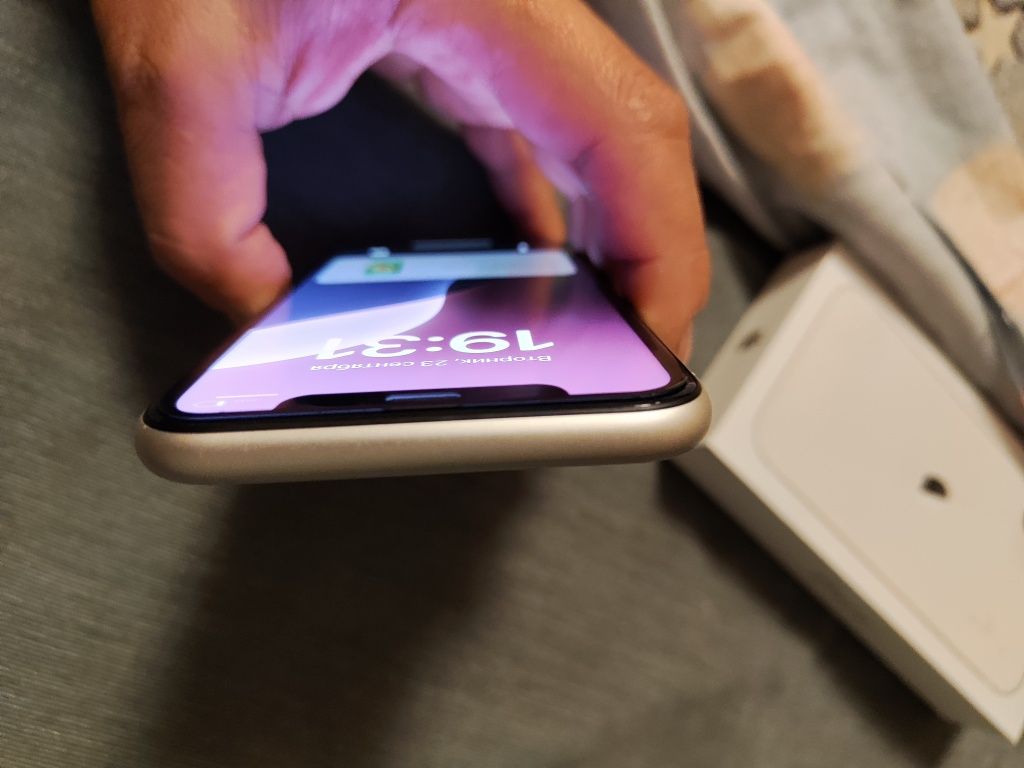 Iphone 11 128G состояние нового