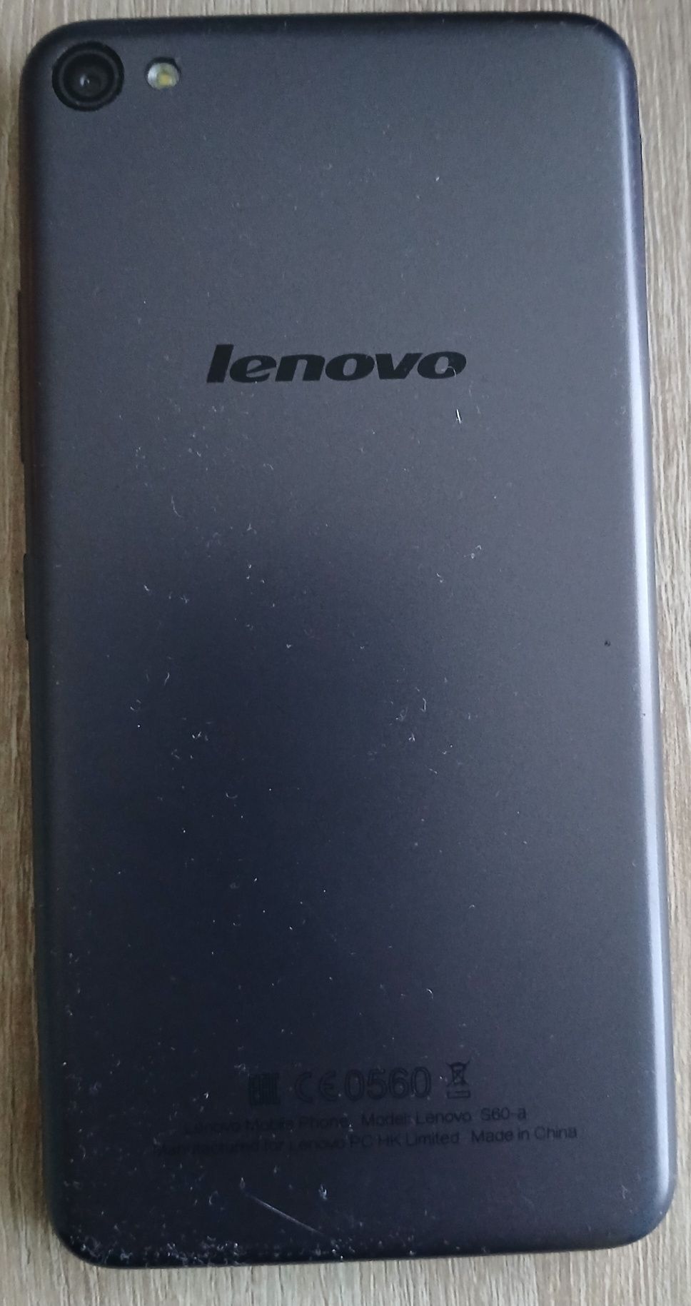 Продавам запазен  смартфон Lenovo S60-A