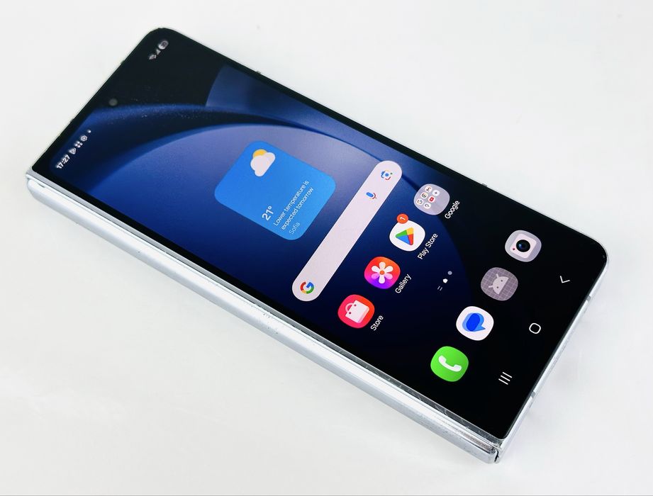 Samsung Galaxy Z Fold 5 5G 256GB 12RAM Icy Blue Перфектен! Гаранция!