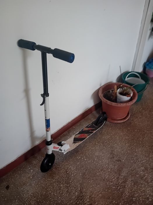 Trotineta copii cu frână de picior