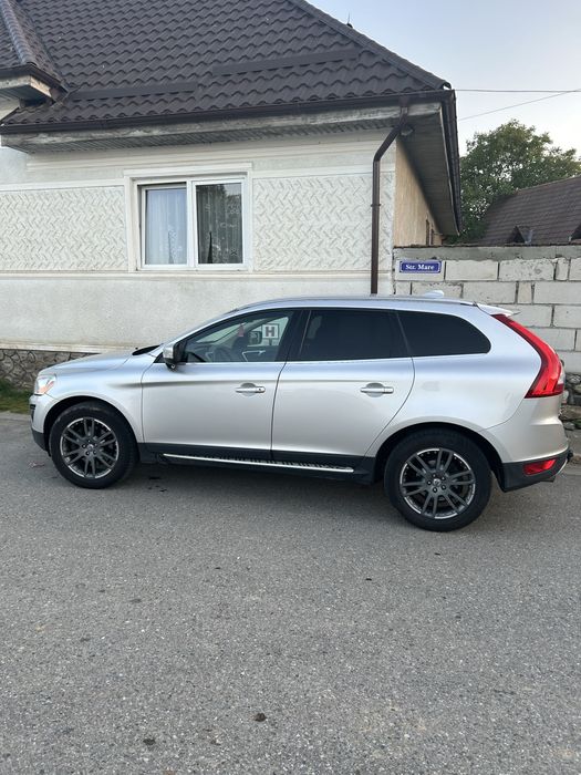 Volvo xc 60  d5 awd automat