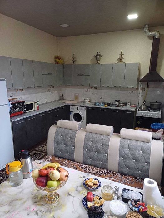 Zangiota tumani Quyoshli MFYda namunali uy 6 sotix 3 xona