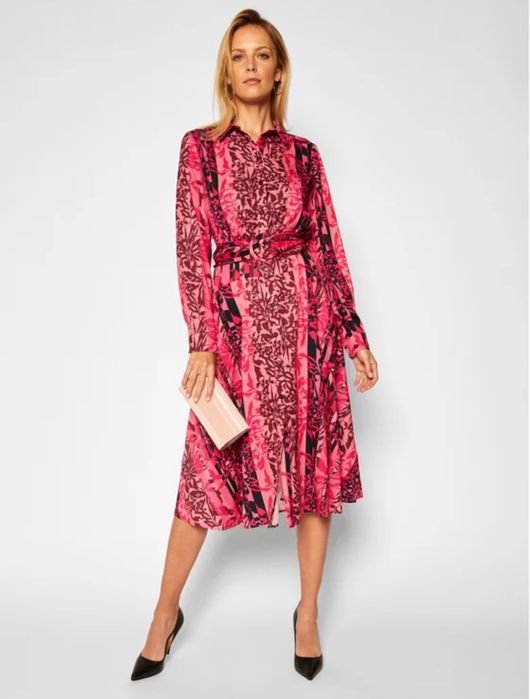 Рокля Guess с колан