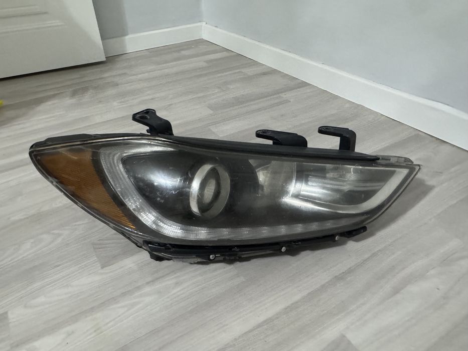 Фар для хюндай элантра американец