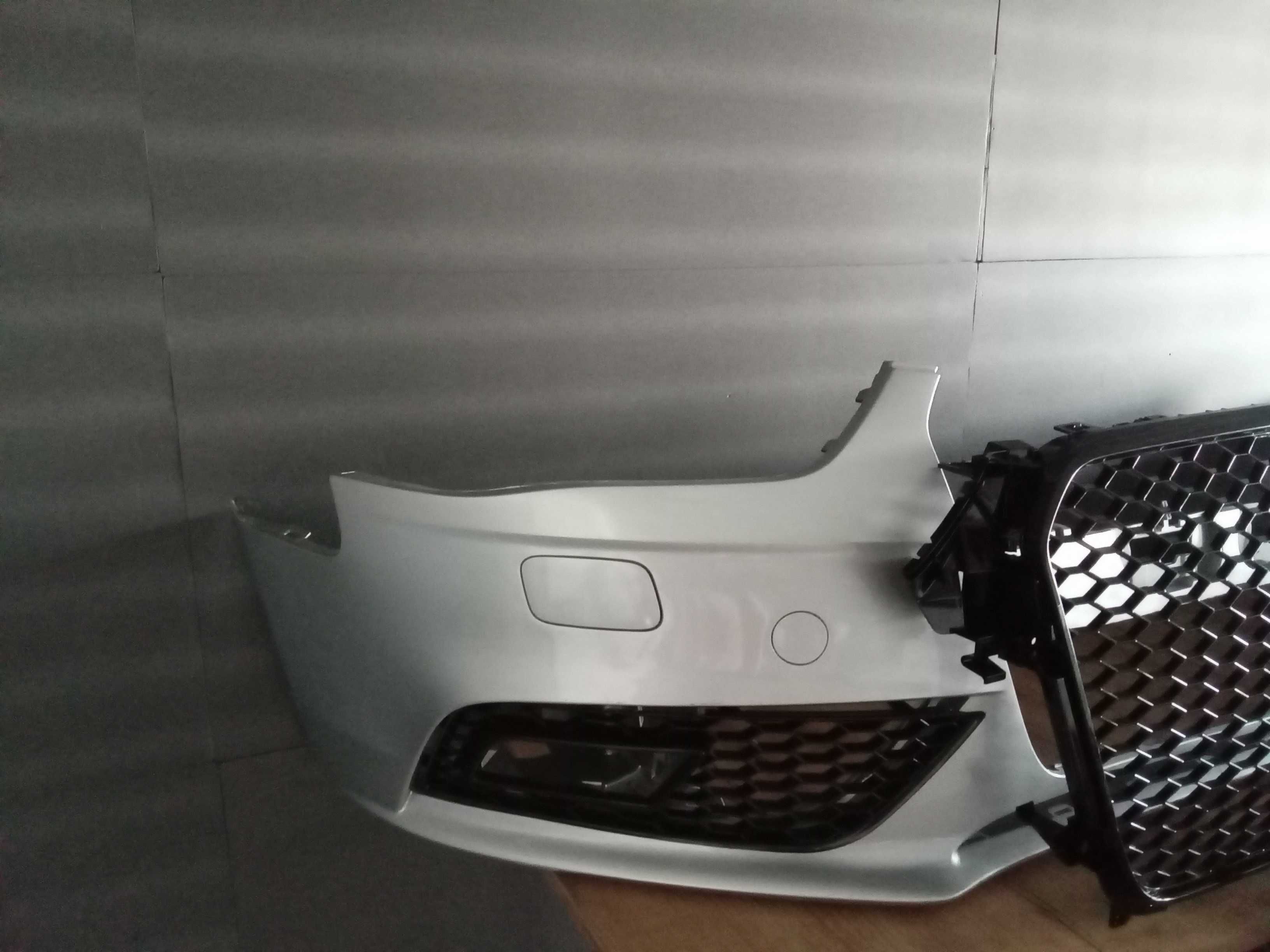Pachet bara fata + grile fagure lucios Audi A4 B8.5 11-14 Gri LX7W