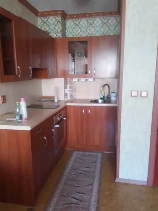 Дава се под наем Двустаен апартамент в Бургас, Меден рудник - зона А - 76 кв.м за 200 € - Снимка #1