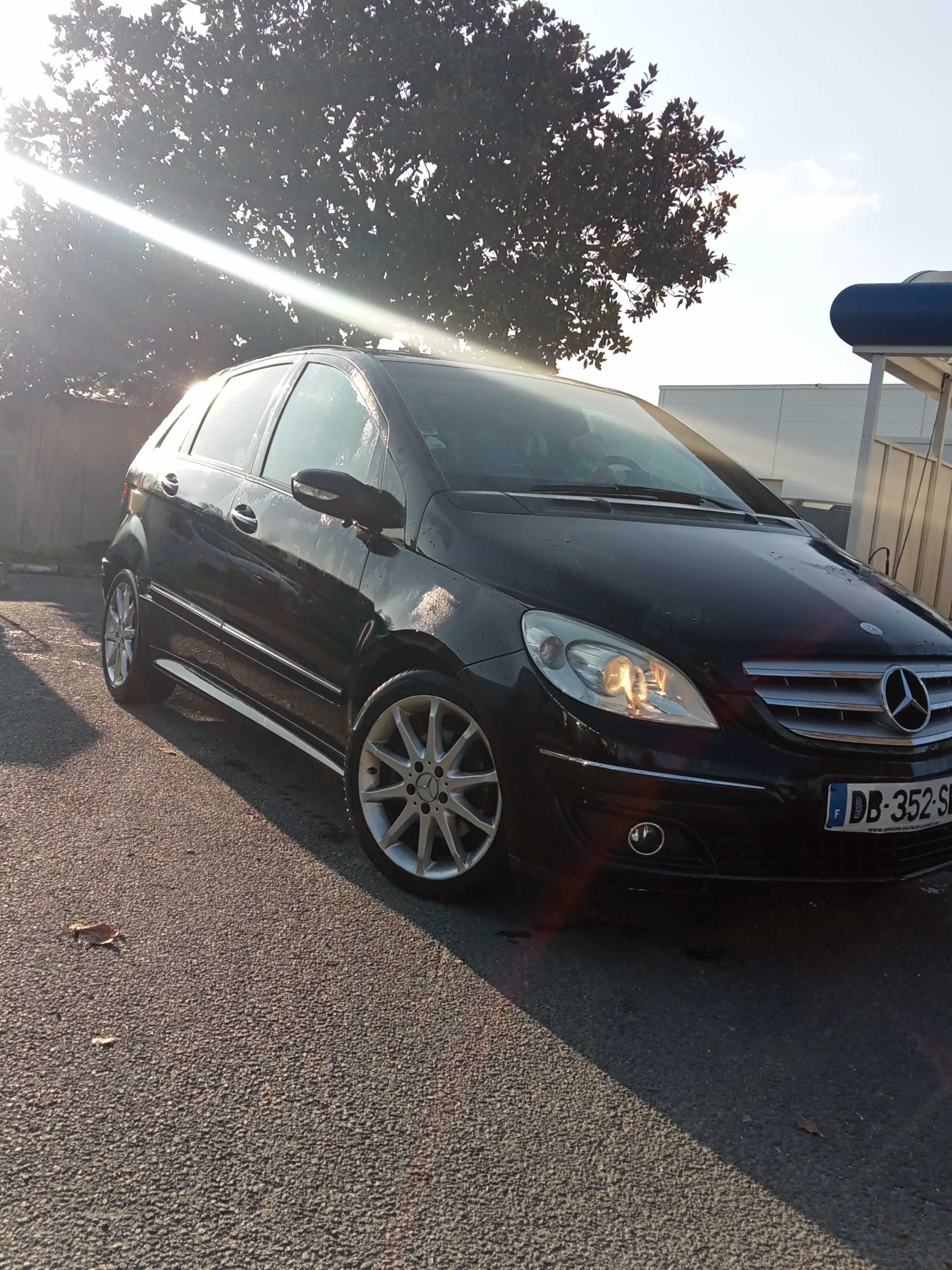 Mercedes Benz clasa B 200