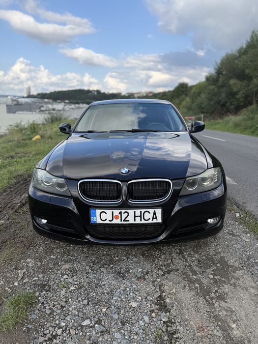 Bmw 320, negru, 2010