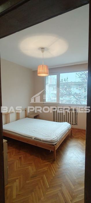 2-стаен в София-Гео Милев площ 67