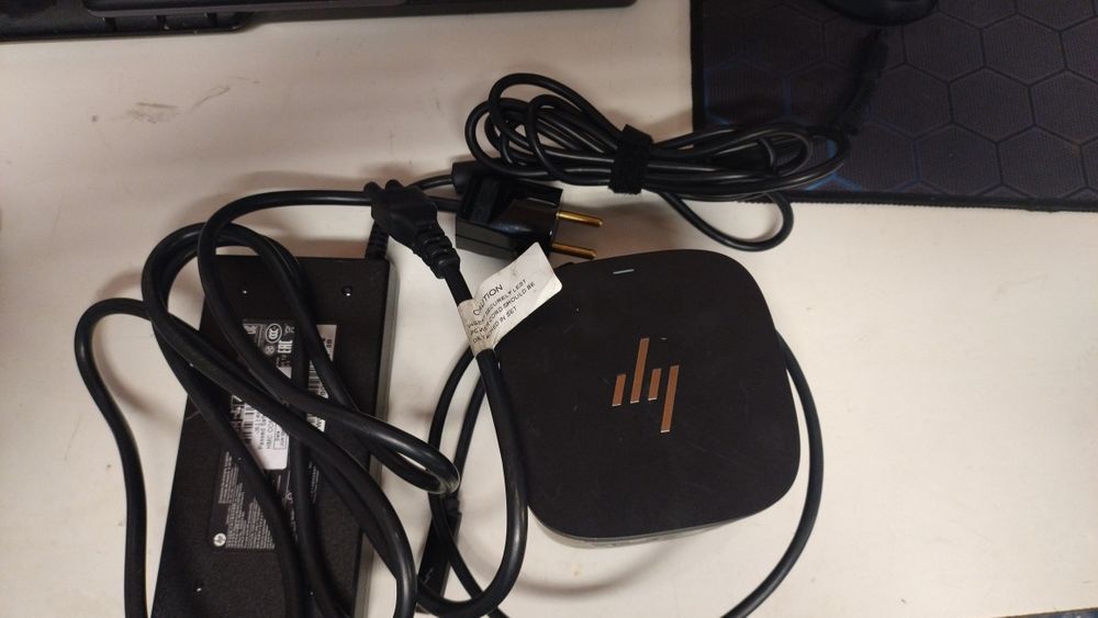 Докинг станция HP Thunderbolt G2 USB-C - черна със 120W захранване