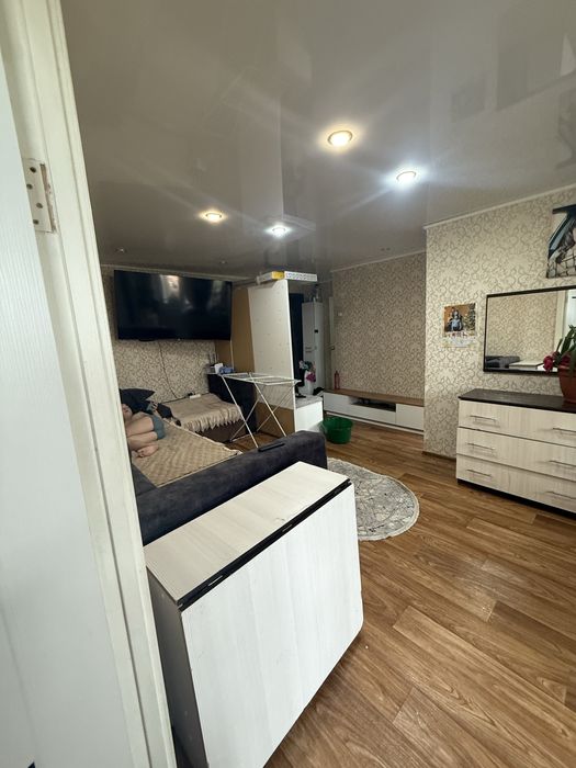 Продам 2-х комнатную квартиру в 1-4 5этаж в хорошем состоянии