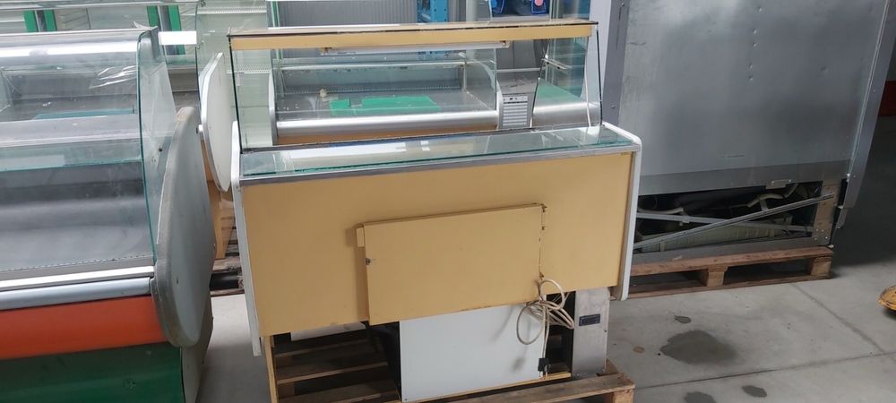 Хоризонтална хладилна витрина