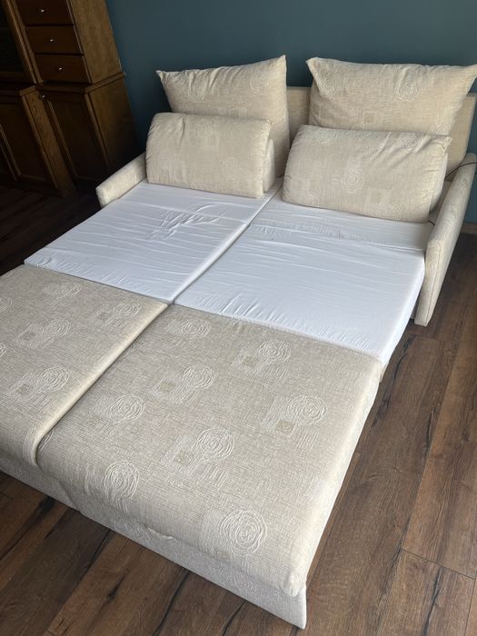 Разтегателн диван