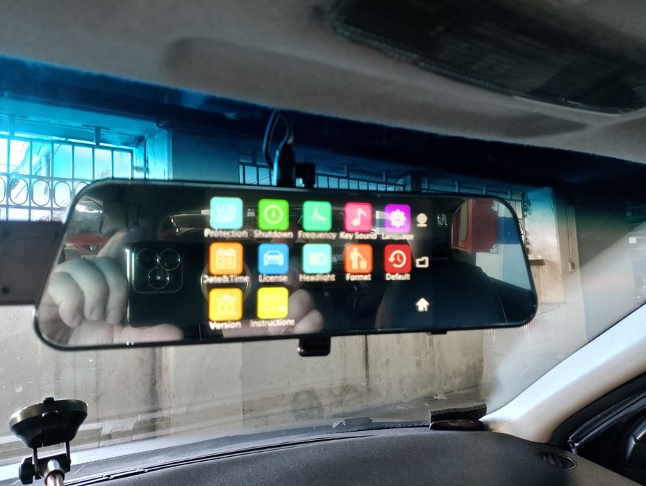 Oglinda auto DVR cu touchscreen 4K