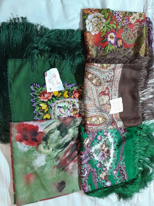 Платки с Павлопосадской платочной мануфактуры