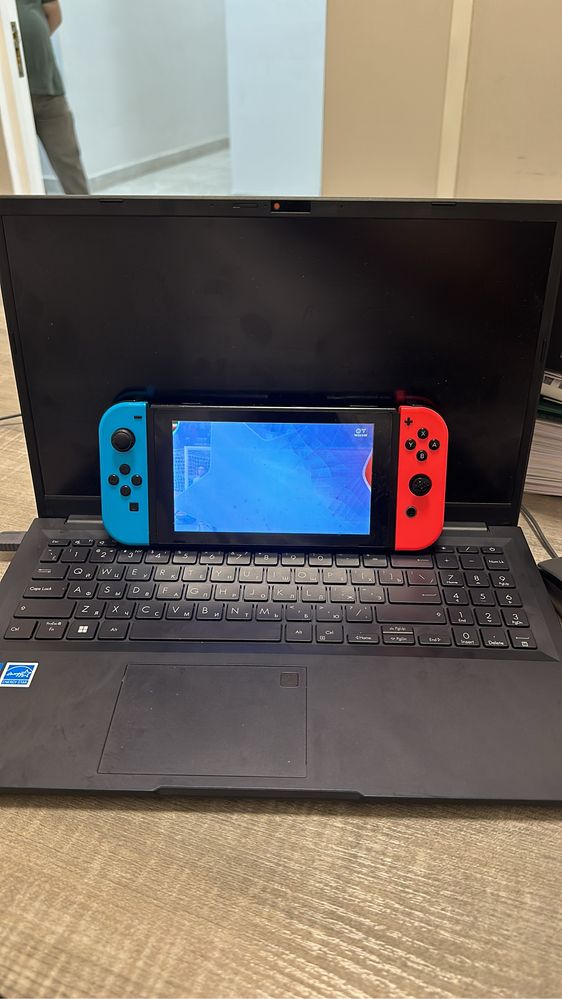 Nintenda swich игры есть аккаут есть не прошитый ютюб все работает