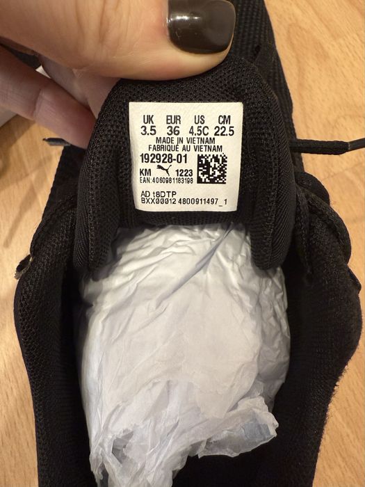 Adidasi sport Puma baieti marime 36 aproape noi