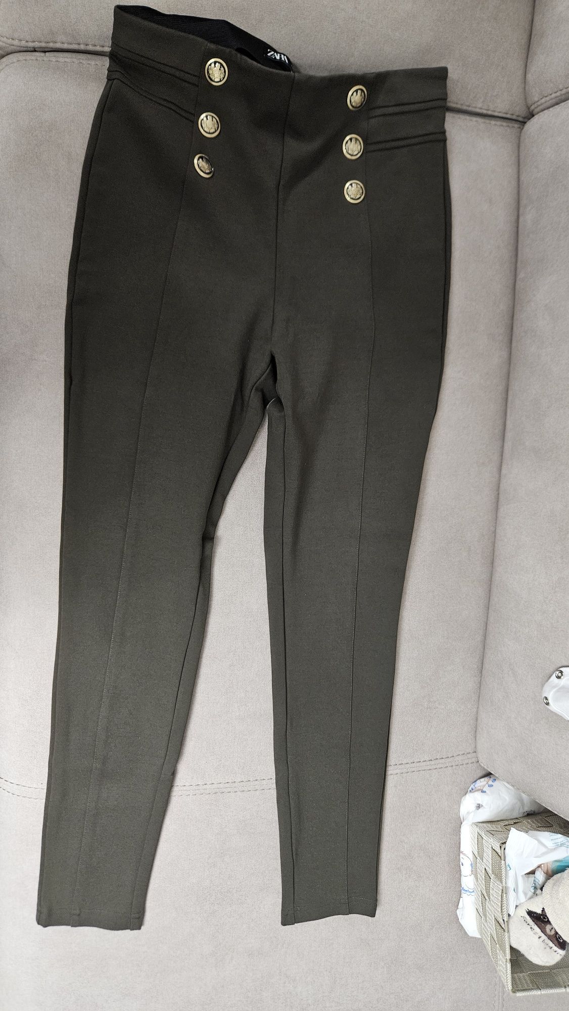 Pantaloni zara kaki M