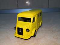 Macheta Duba Citroen H, scara 1:43, produsa de Hümmer, din metal