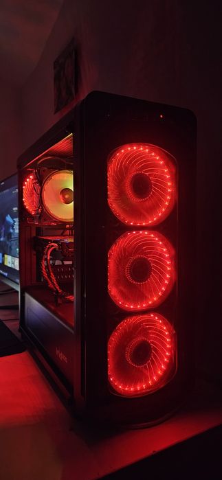 Vând sau schimb calculator Gaming