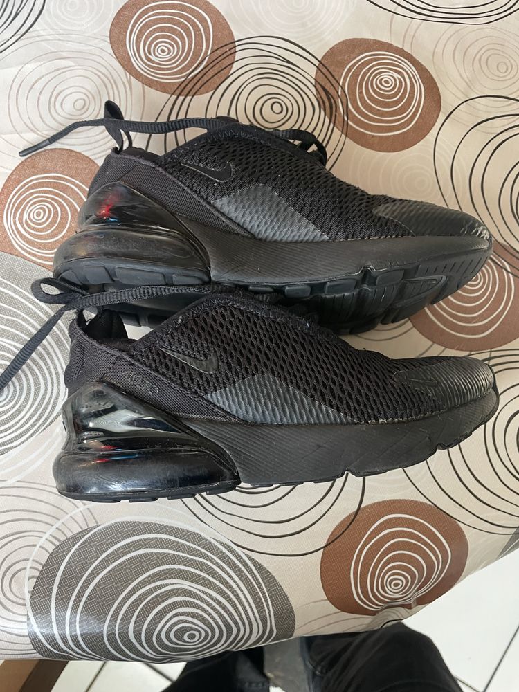 Nike air max 270 triple black 30 номер