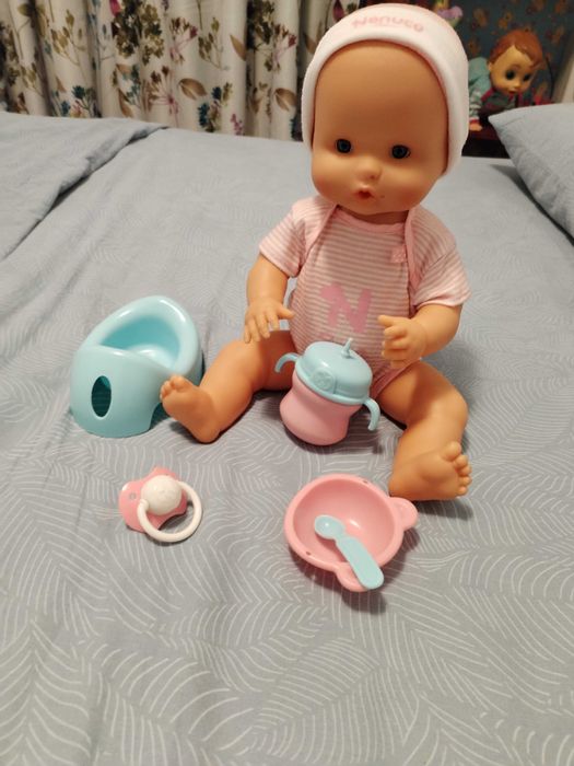 De vânzare bebeluși Nenuco Sara 11 funcții