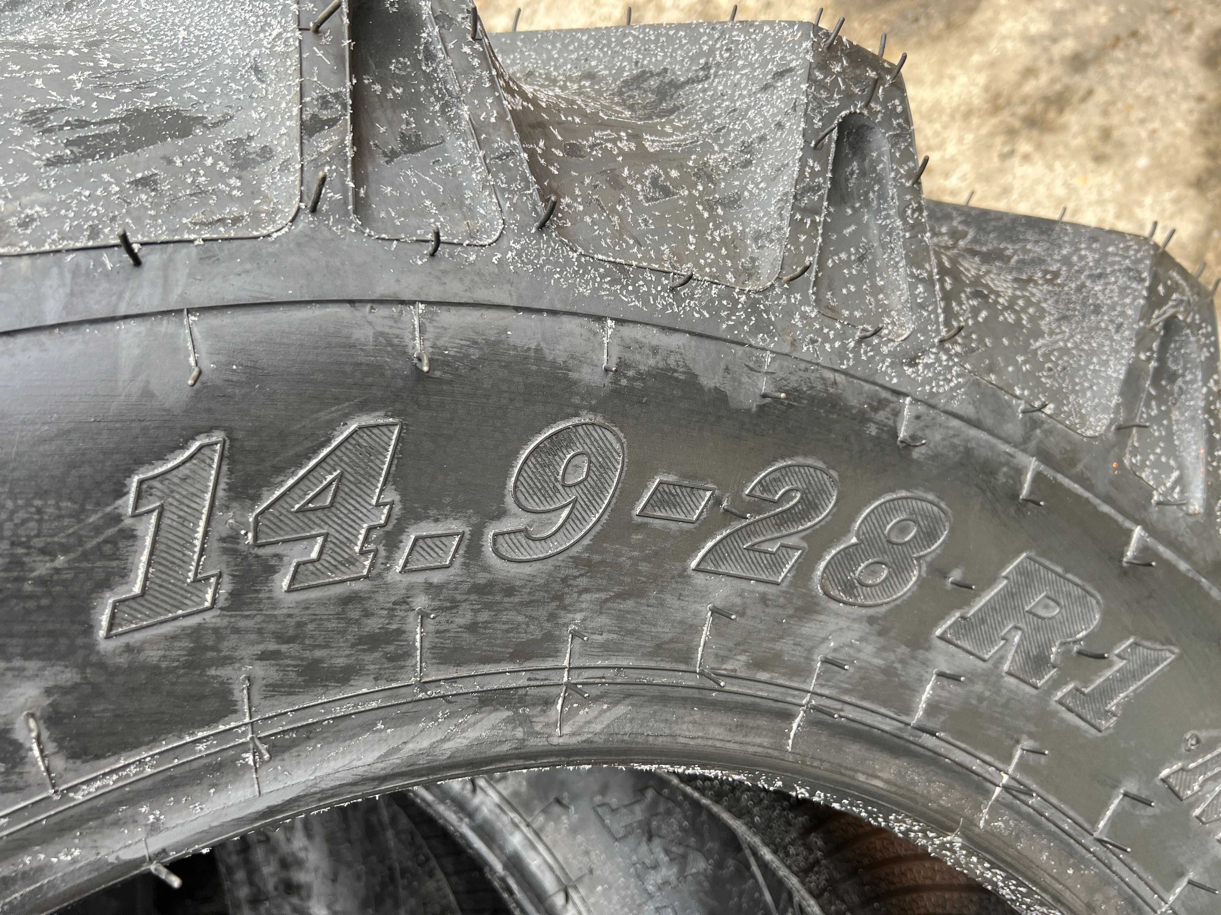 Cauciucuri pentru tractor spate 14.9-28 noi marca MRL cu 8 pliuri