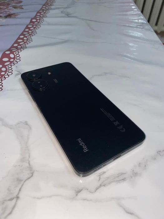 Redmi 13C 256гб.