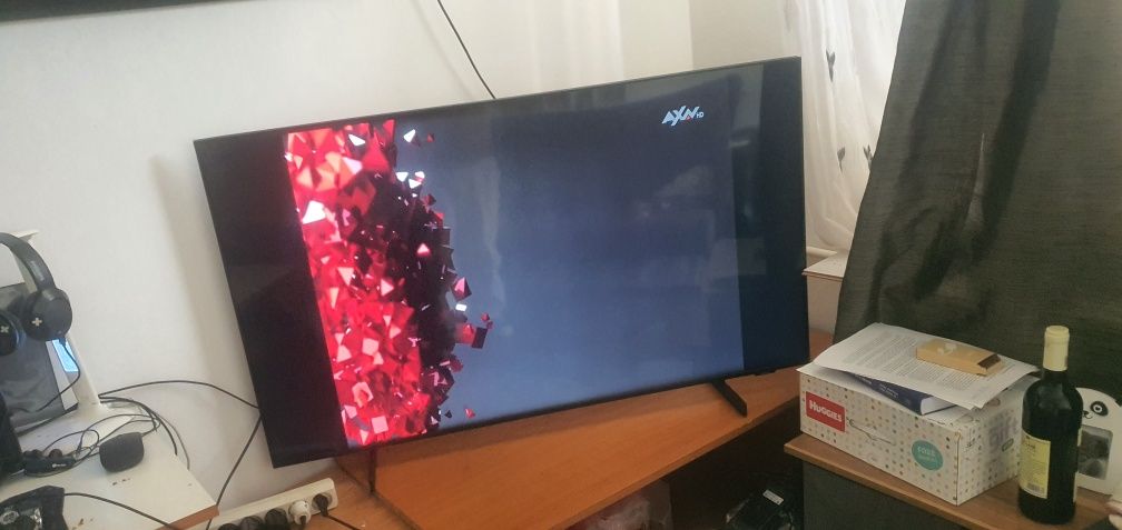 Repar smart tv care funcționează perfect dar ecranul nu se aprinde