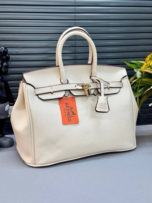 Geanta Hermes noua !!! Dimensiuni 36/30 !!!