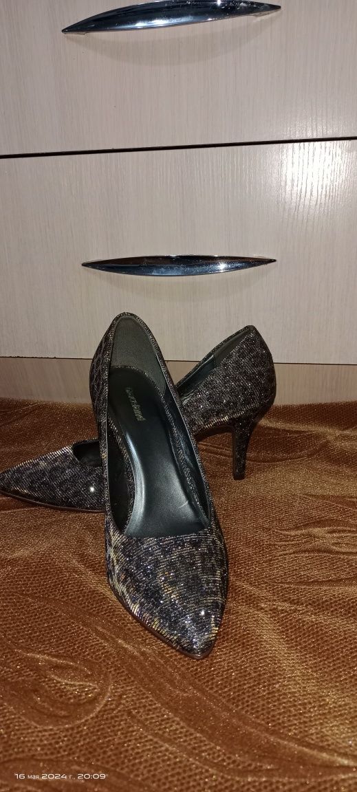 Туфли женские новые, из Германии 36 размер