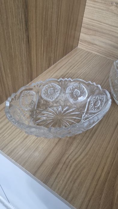 Продаются хрустальные вазы