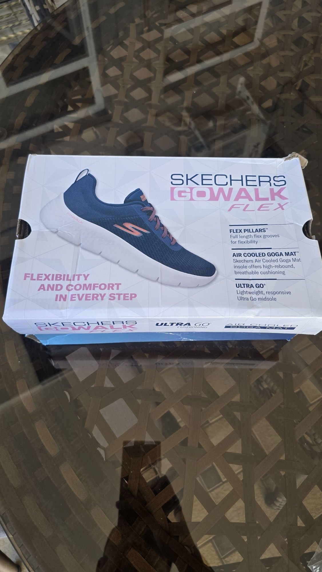Женские кросовки skechrs