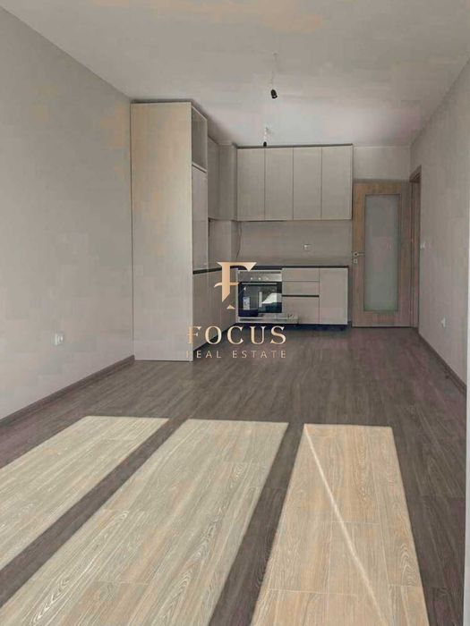 Продава се Двустаен апартамент в Пловдив, Гагарин - 74 кв.м за 1421 €/кв.м - Снимка #1