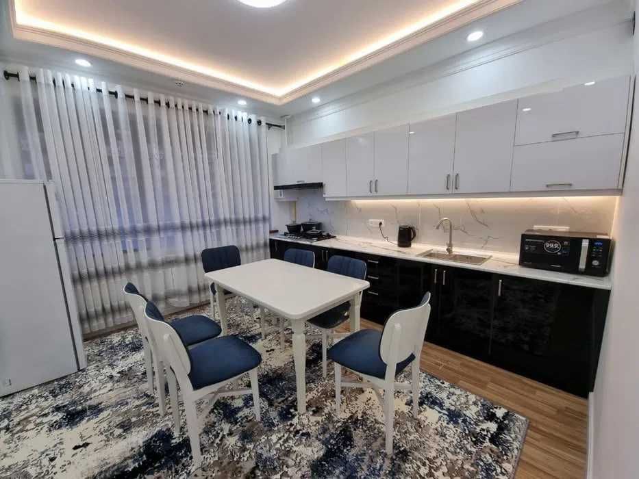 Срочно Сдаю ЖК Dream House недалеко метро ОЙБЕК 3х ком\2\9. А11.