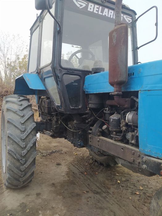MTZ 80 X sotiladi