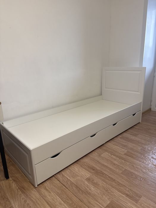 Кровать односпальная