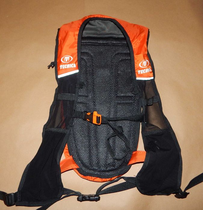 Rucsac Tecnica, de alergare/hiking, nou fara eticheta, 10L