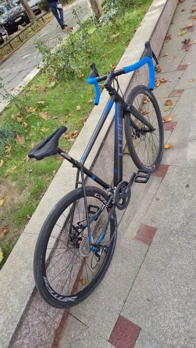Vând grave/ ciclocross Cube Road SL