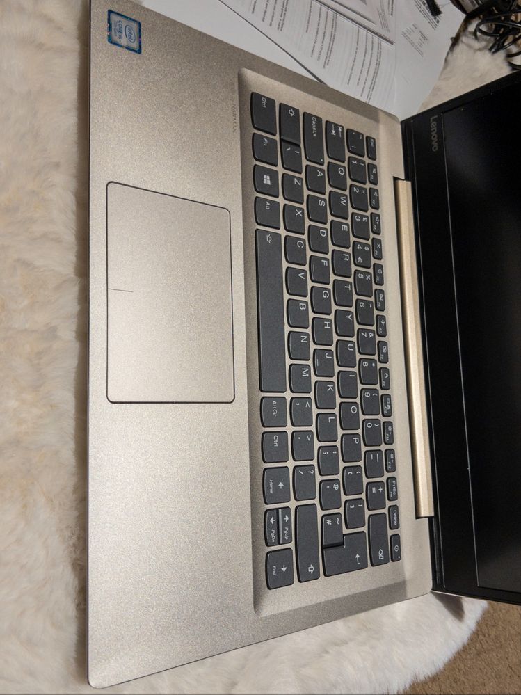 Laptop auriu Lenovo IdeaPad 520S-14IKB, i5, 14” , 8GB RAM
